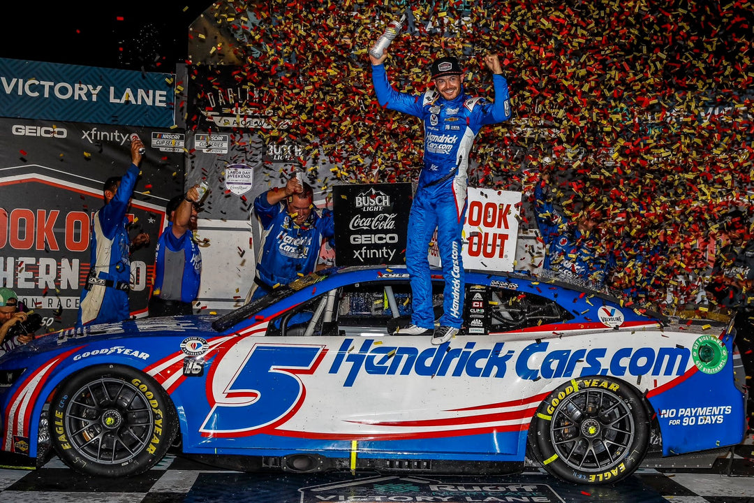 Kyle Larson 2023 HendrickCars.com Darlington 9/3 Race Win 1:24 Elite Nascar Diecast
