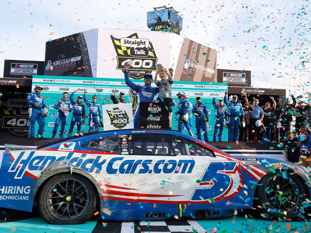 Kyle Larson 2025 Hendrickcars.com Homestead 3/23/25 Race Win 1:24 Color Chrome Nascar Diecast