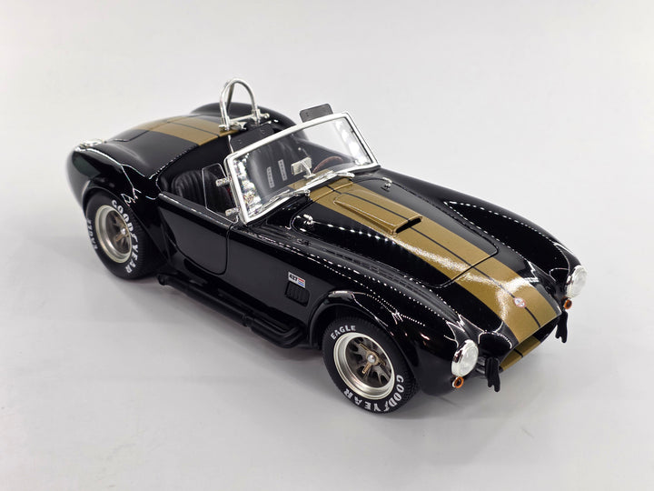Shelby Cobra 427 S/C 1:18 Diecast