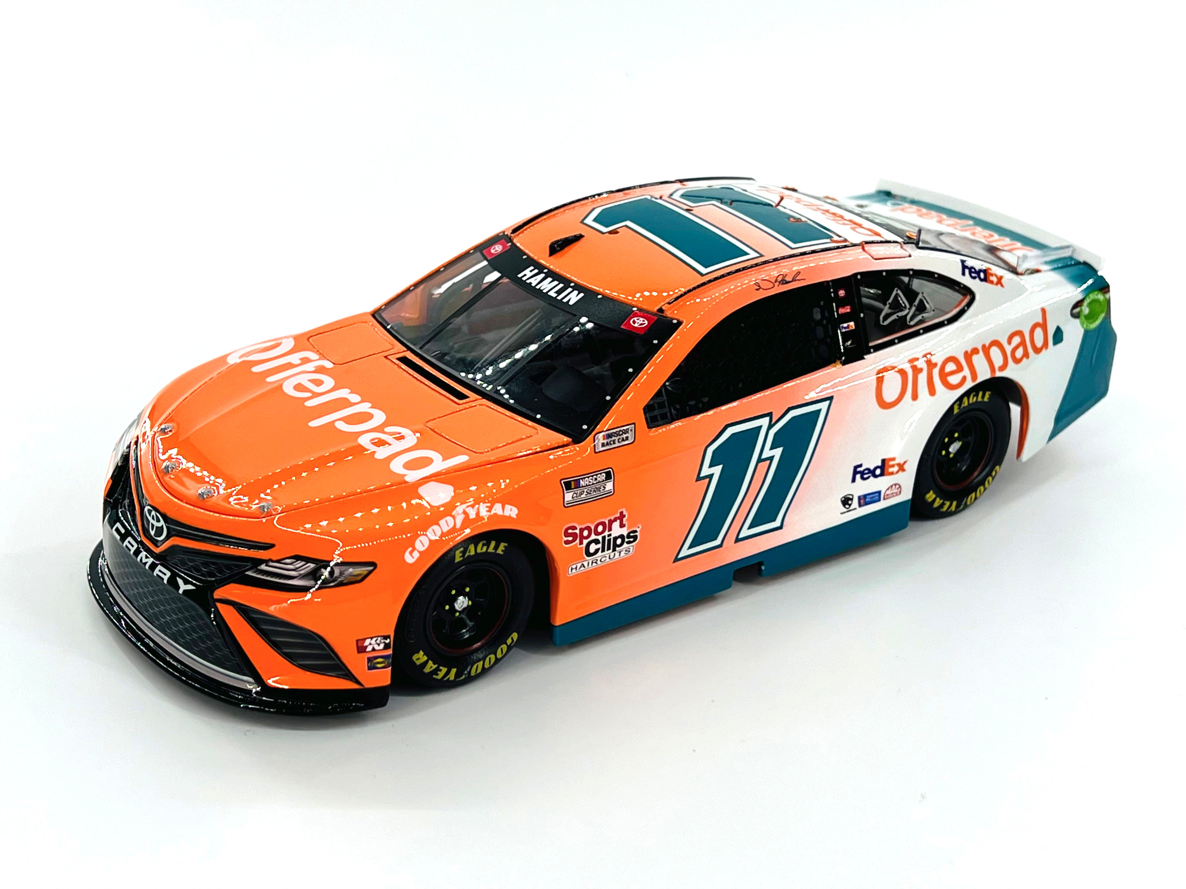 Denny Hamlin outlet 2021 Offerpad Elite 1/24 NASCAR Diecast car